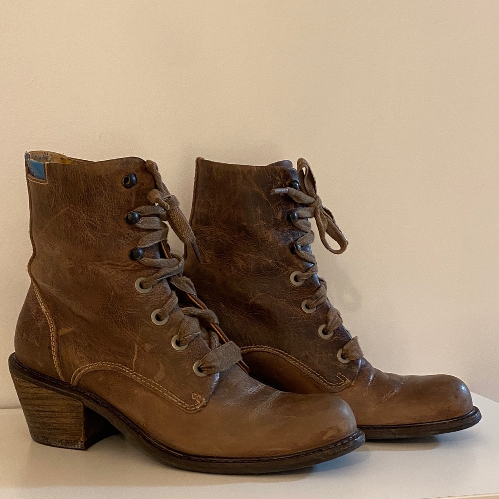 John Fluevog Adrian Nuni